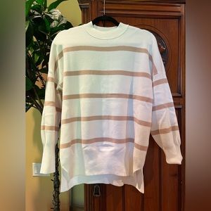Cream and white Abercrombie sweater
